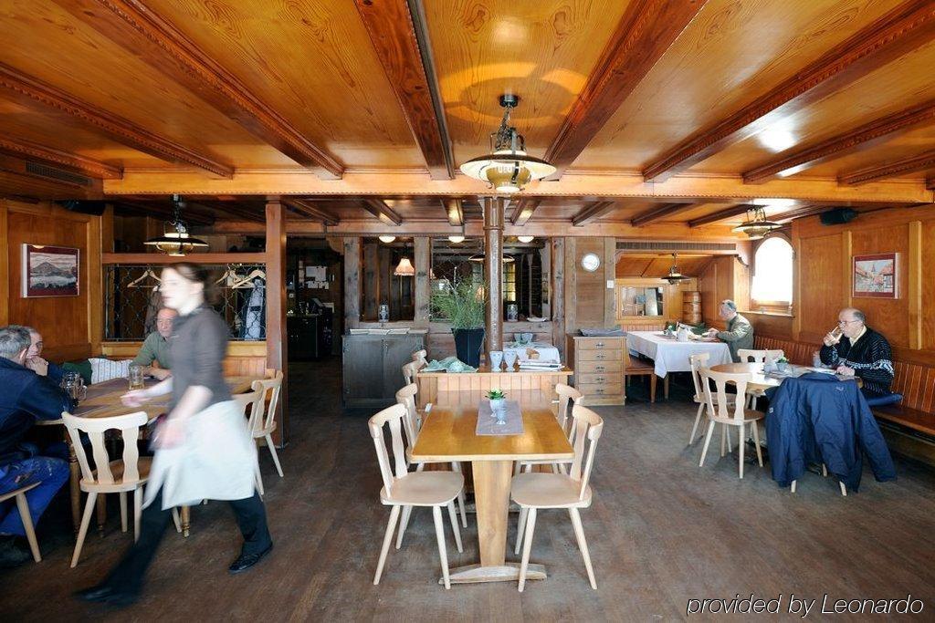 Hotel Baeren Зигрисвиль Ресторан фото